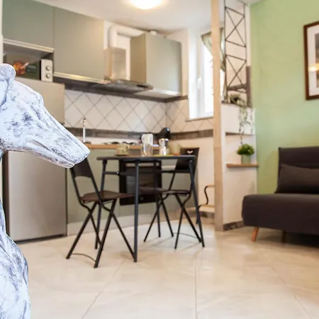 Ton Ton By Ghor Apartment *